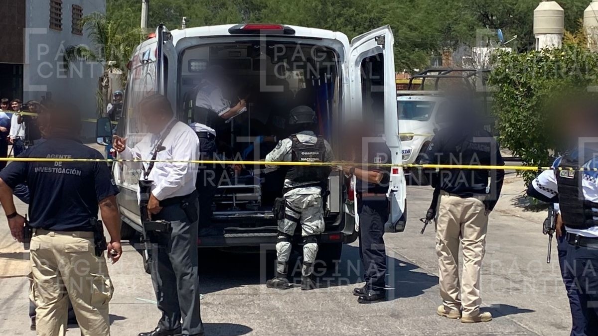 Riña entre pandillas causa crisis nerviosa afuera de secundaria en Paseos del Molino