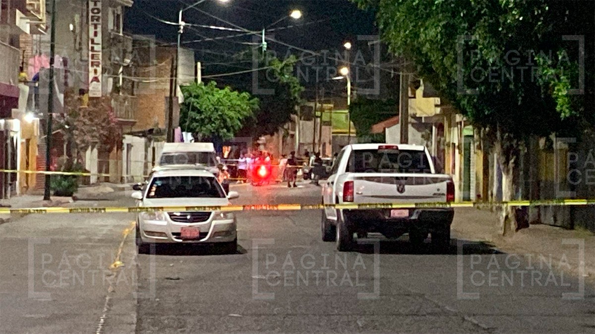 Asesinan a joven que caminaba en la colonia Peñitas