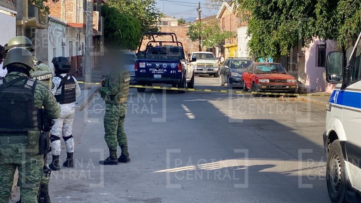 Pareja que platicaba afuera de su casa se salvó de morir por ataque en Las Américas