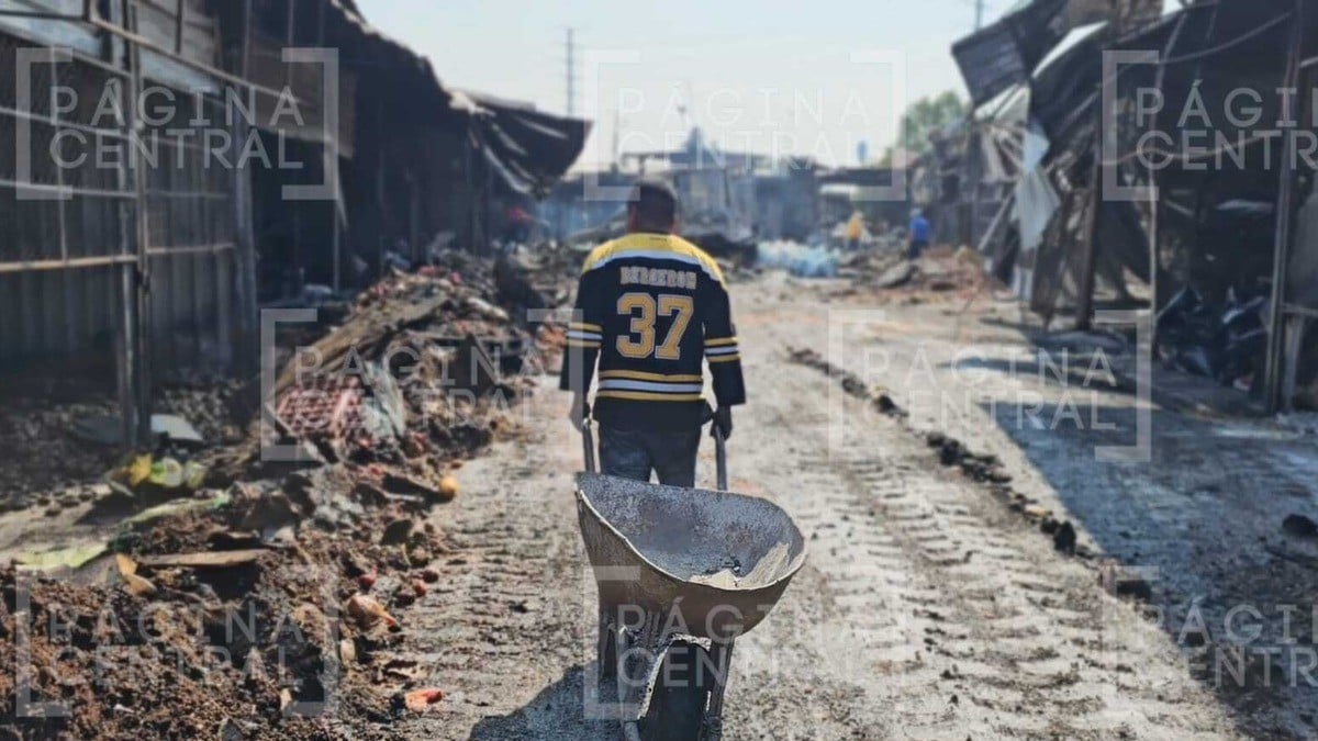 “Esto era un infierno”, narran comerciantes que buscan ‘levantarse’ de devastador incendio