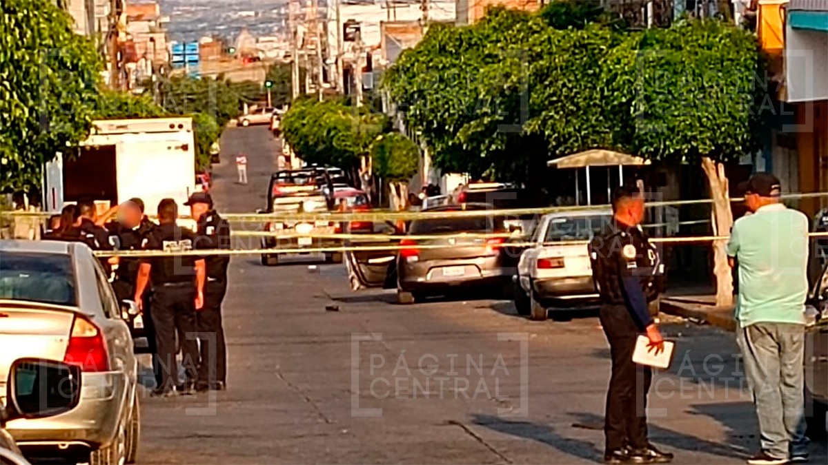 Asesinan a Luis Mario dentro de su vehículo en Lomas de Vista Hermosa