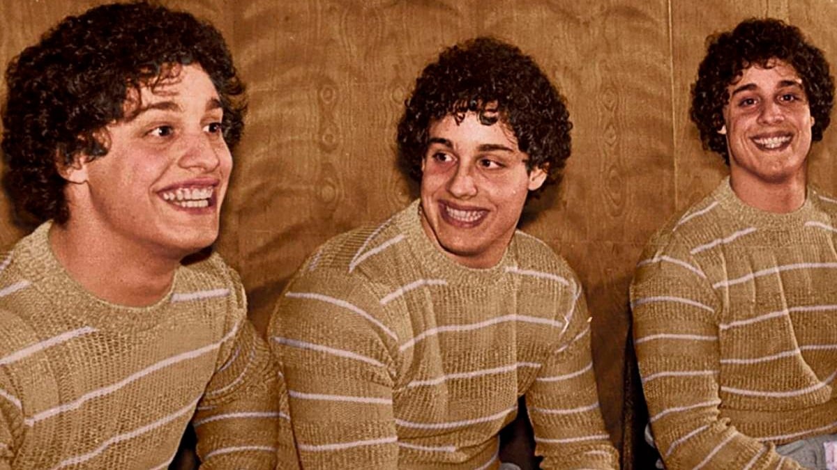 ¿Trillizos separados al nacer? Fue por un experimento y esta es la historia en Netflix