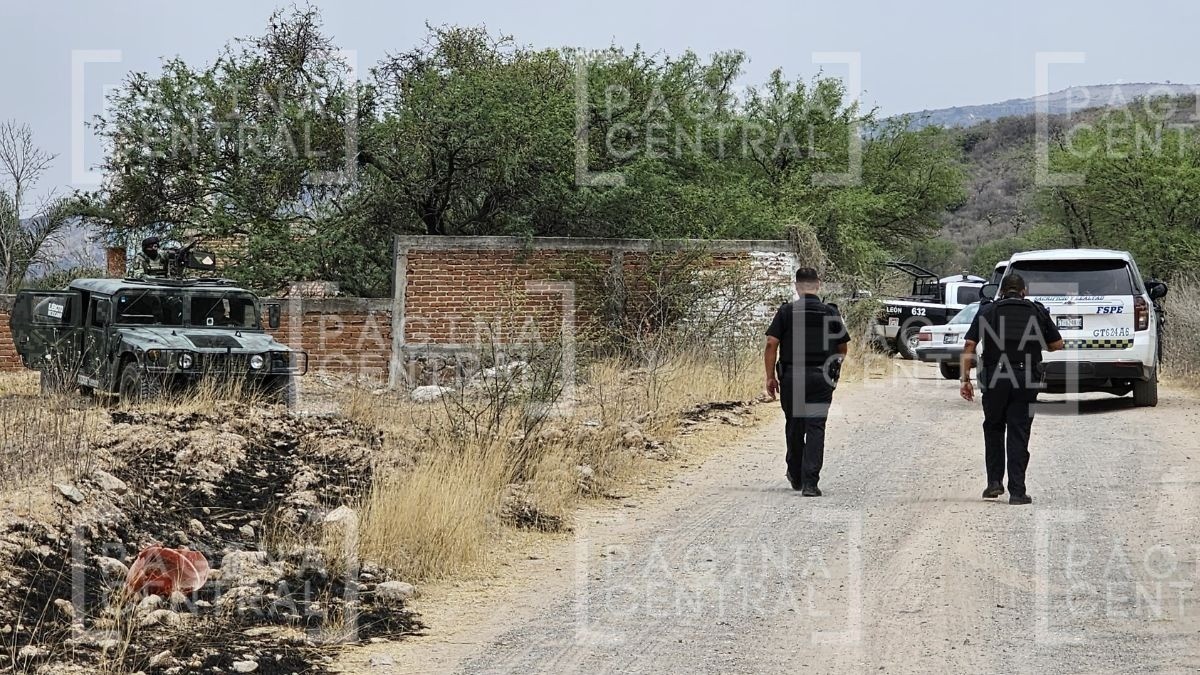 Leoneses caminaban por terracería y encontraron un cuerpo en estas condiciones