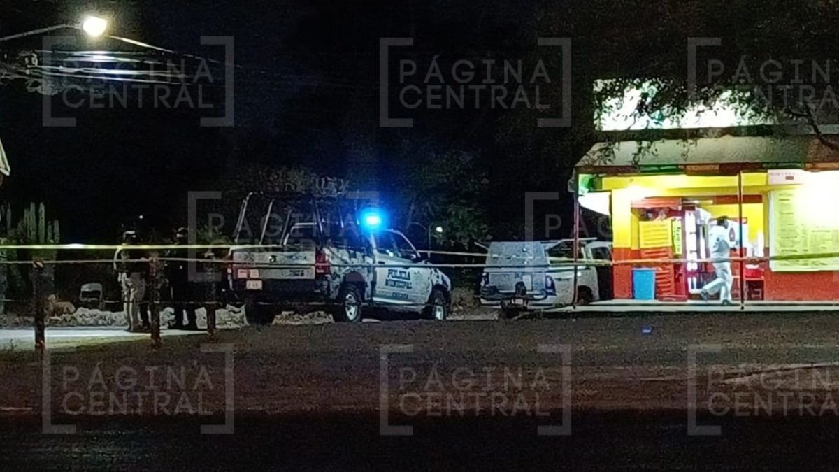 Matan a balazos a otro policía municipal mientras estaba en una taquería