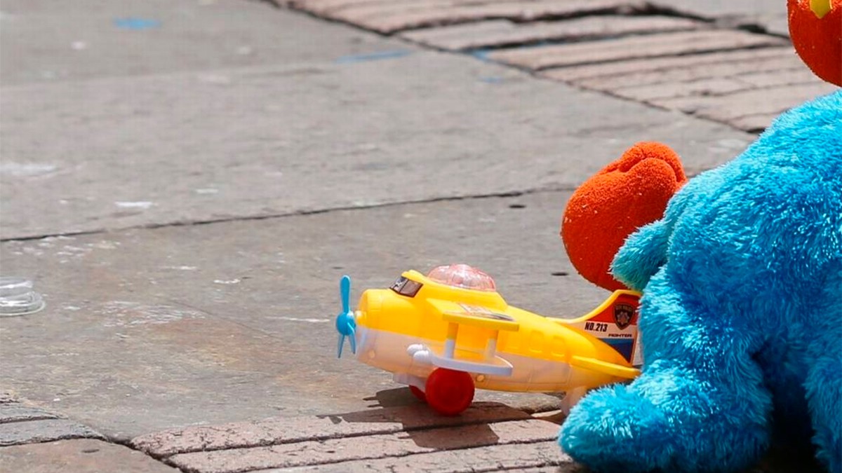 Niño muere atropellado cuando corría para escapar de los golpes de su mamá