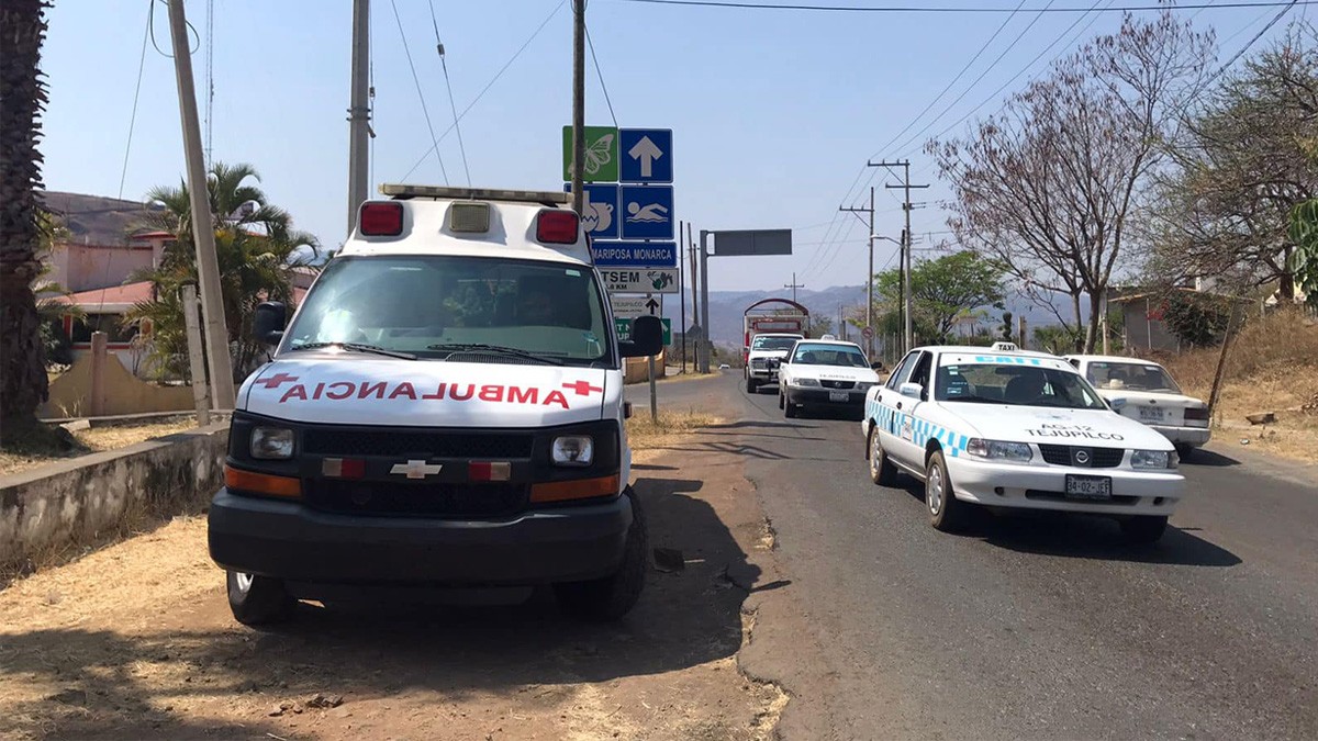 Un pequeño no alcanzó a celebrar el Día del Niño y muere atropellado por un Tsuru