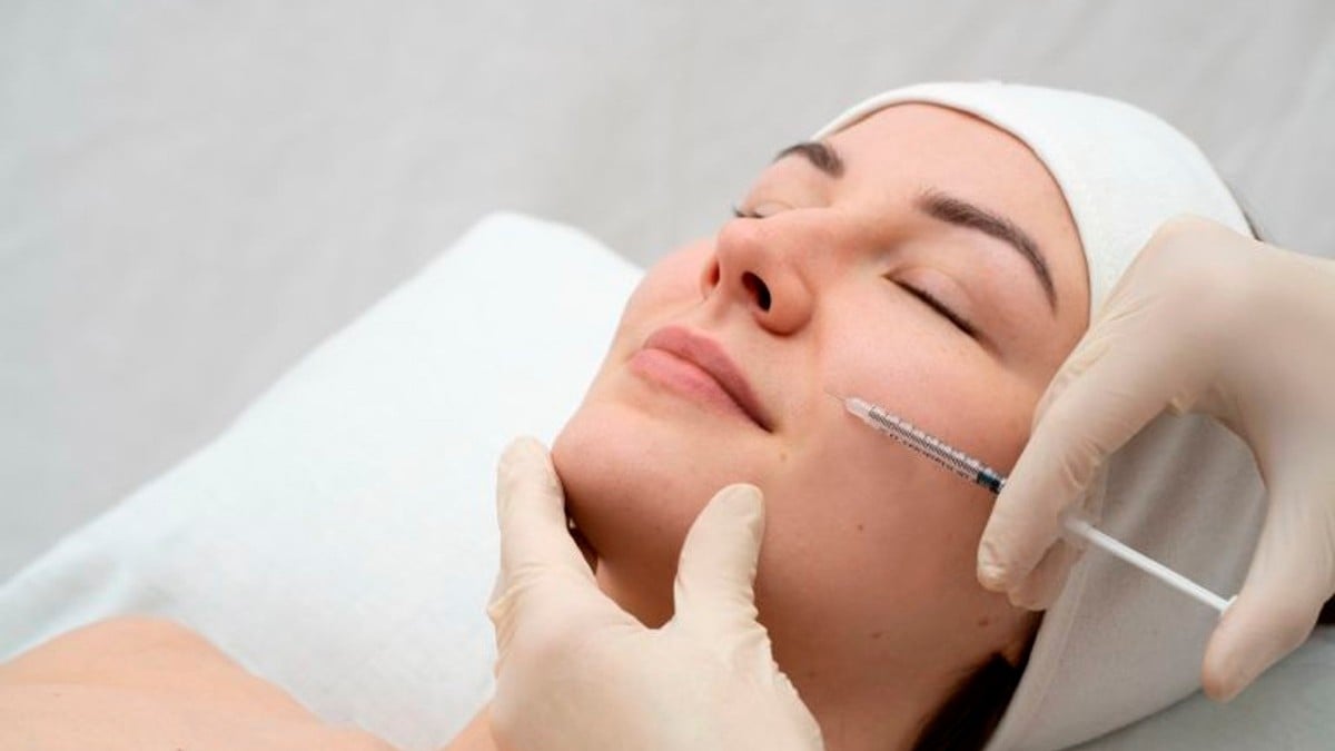 Mujeres contraen VIH por someterse a este extraño tratamiento de belleza