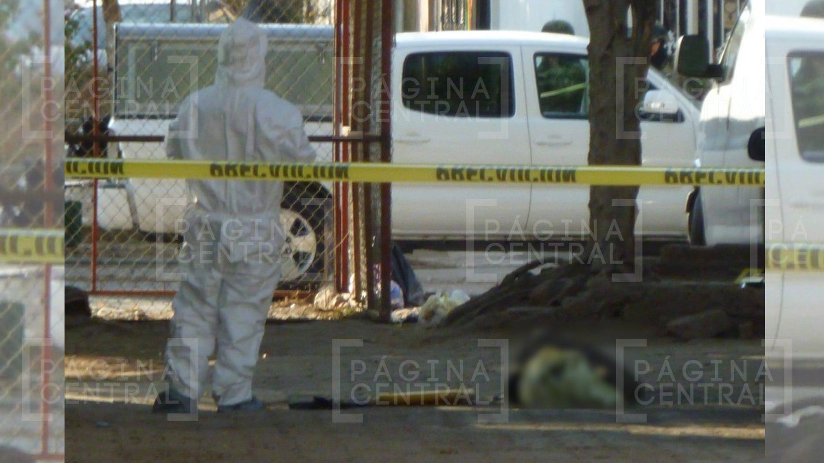 Salen de su casa y encuentran un cuerpo embolsado en Lomas de Echeveste