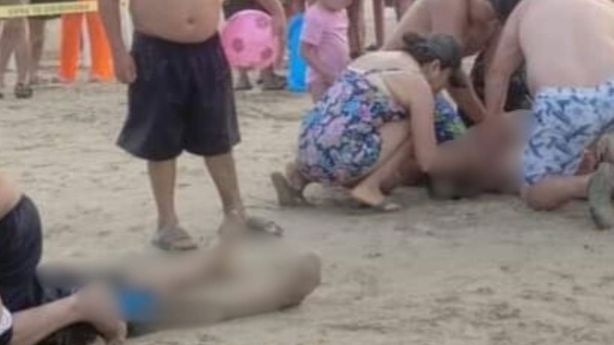 Familia fue a divertirse al mar, pero los arrastró una ola y todos murieron