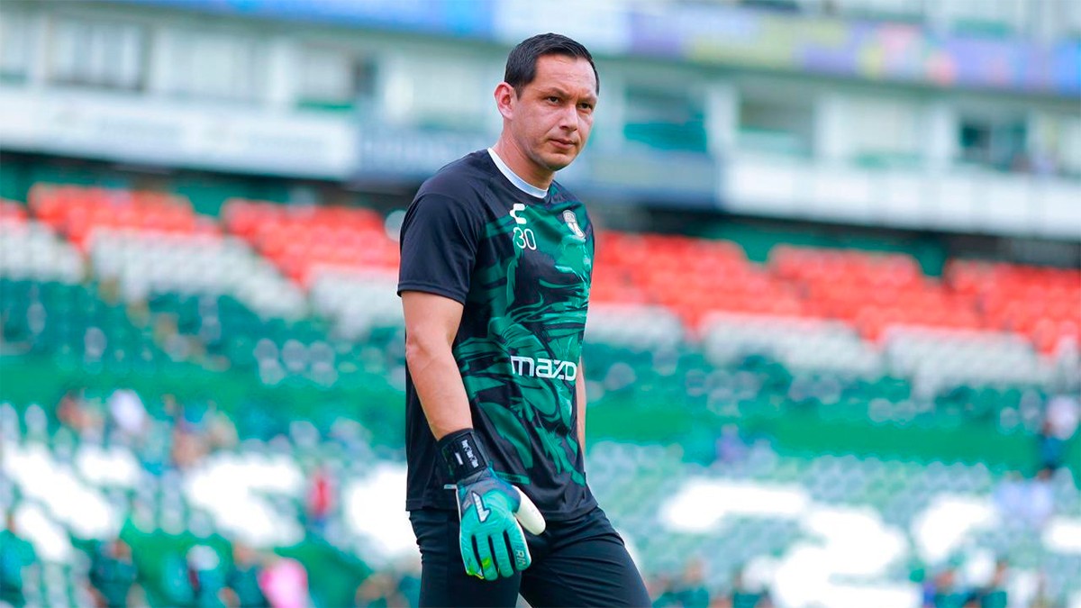 ¿Enfranjado? Puebla toca la puerta de Rodolfo Cota