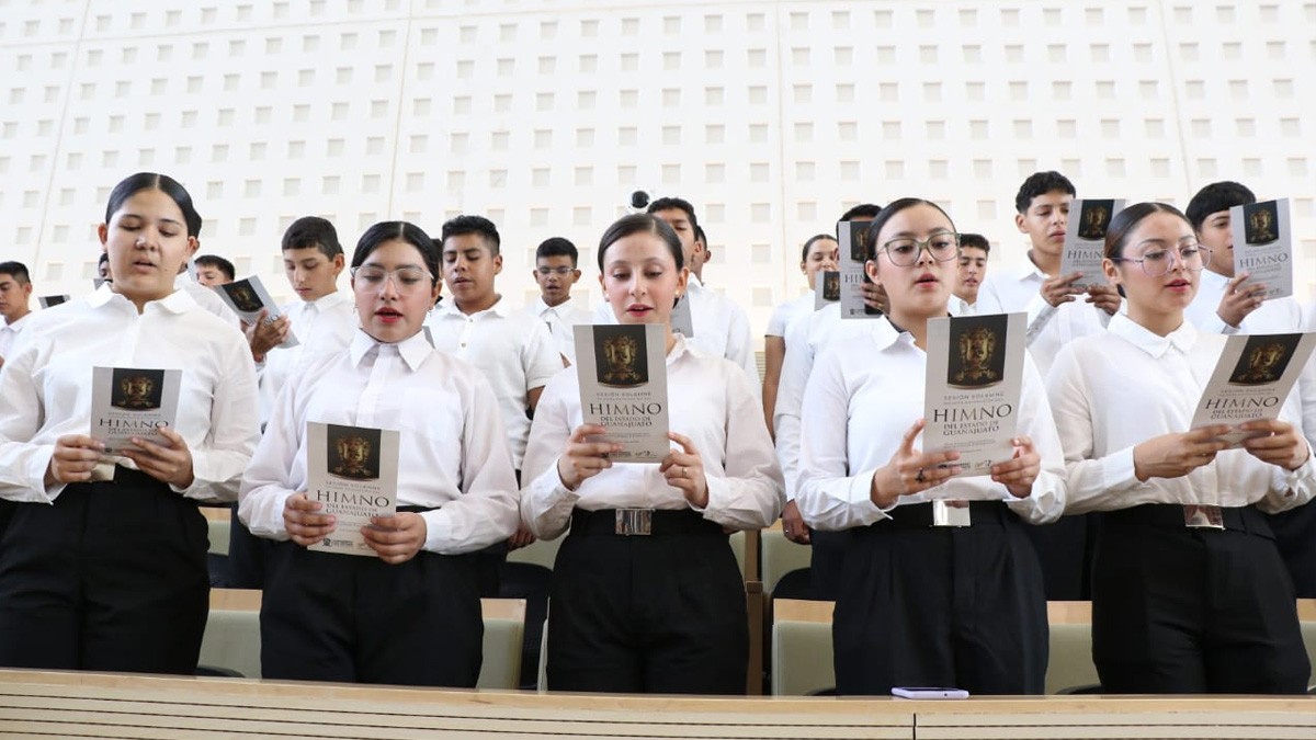 VIDEO ¡Orgullo estatal! Entonan por primera vez el himno oficial de Guanajuato