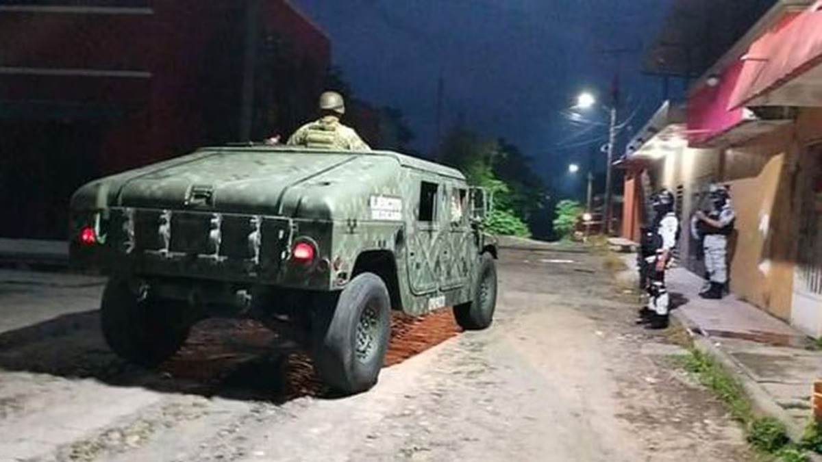 Emboscan a militares y provocan tiroteo; hay cinco muertos