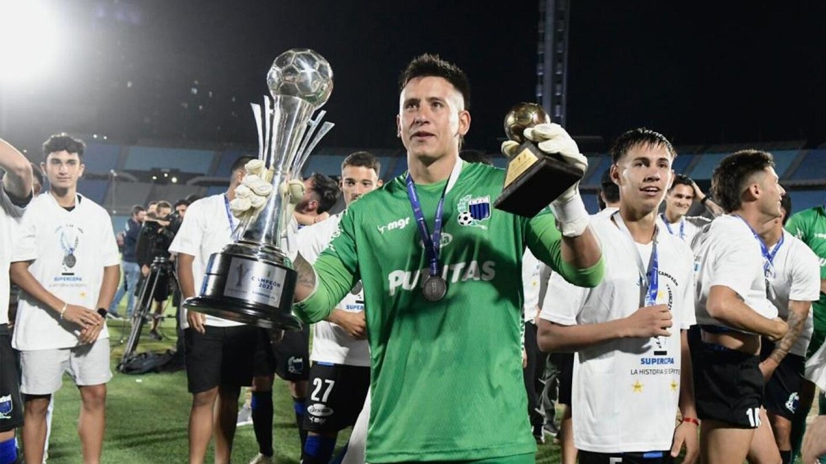 Portero del Liverpool estaría en el radar del Club León para sustituir a Cota