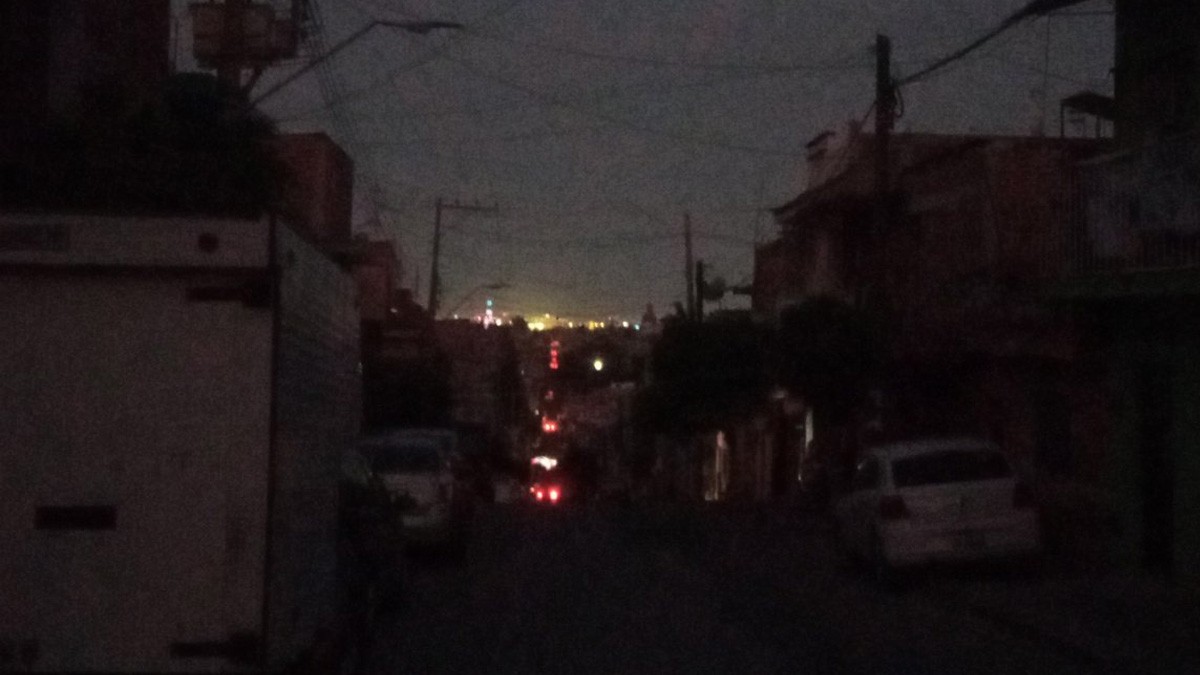 ¡OJO! Si se dañan tus aparatos por los apagones, ¡tienes que hacer esto ante la CFE!