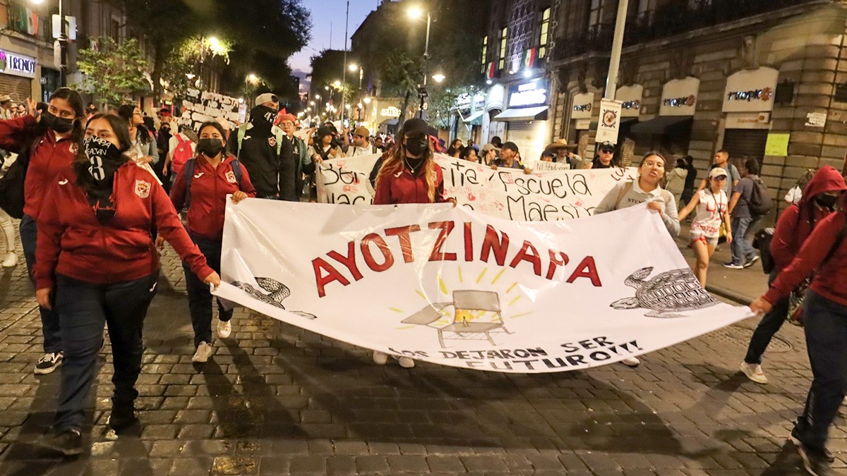 Pide FGR juzgar caso Ayotzinapa como crimen de Estado