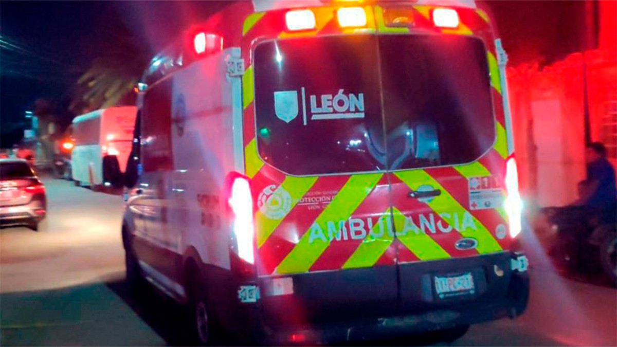 Policía leonés atiende reporte de campal en Piedra Azul y lo rocían con ácido