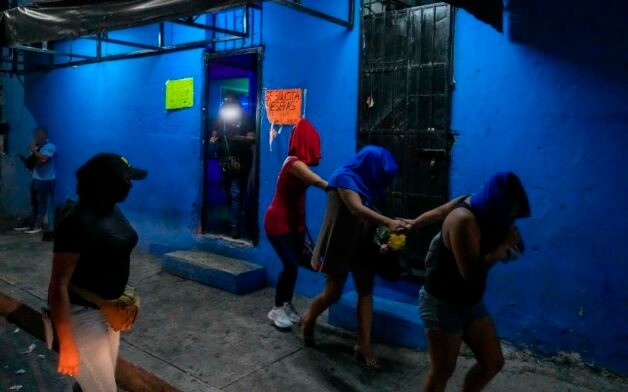 Van contra esclavitud laboral