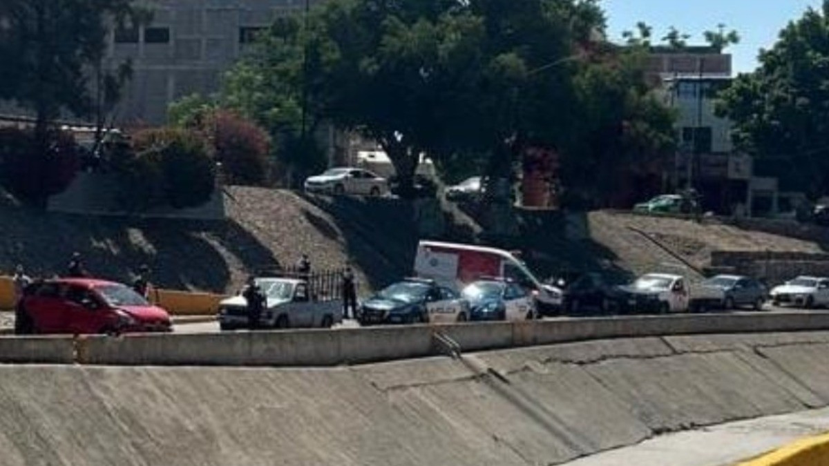 VIDEO Choque en Malecón obstruye dos carriles rumbo a Insurgentes