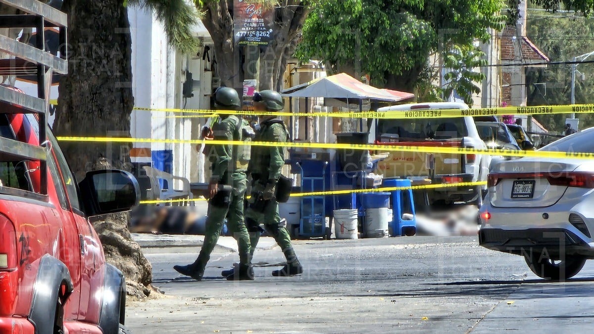 ¡Otra vez Chapalita! Asesinan a dos hombres en puesto de mariscos; uno era 'viene viene'