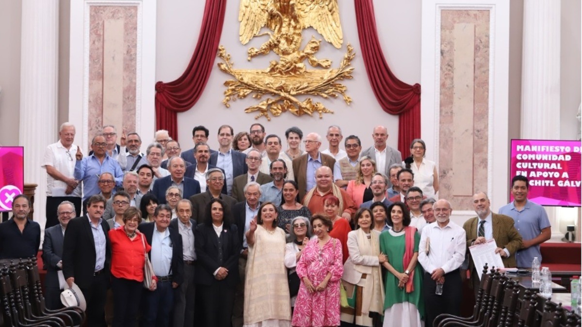 Llama grupo de intelectuales a votar por Xóchitl