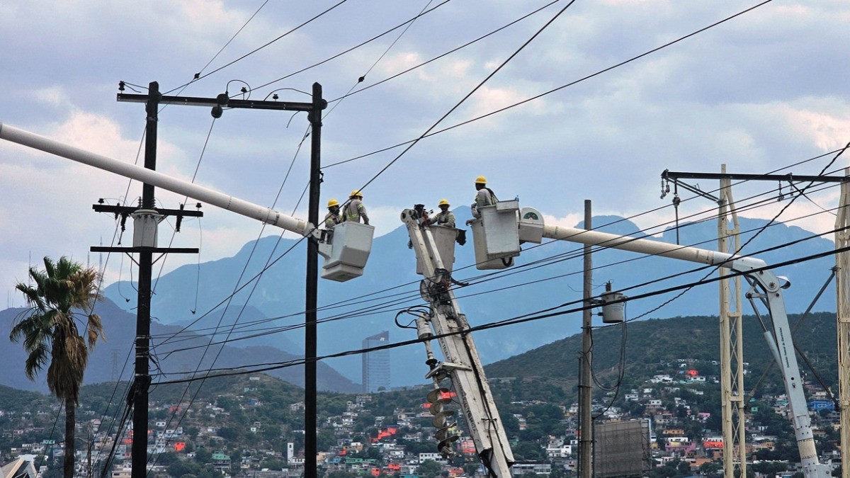 Dispara calor 23% demanda de luz
