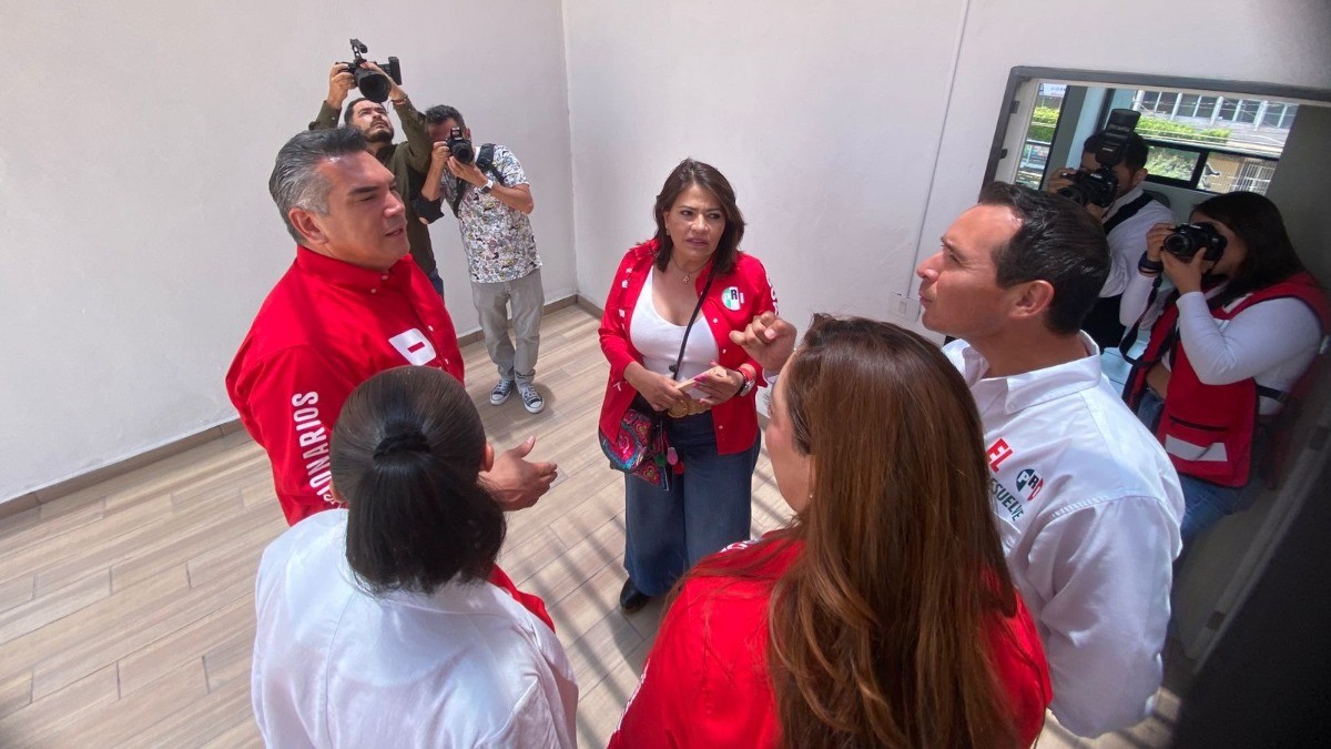 Inaugura 'Alito' Moreno casa priista en León 