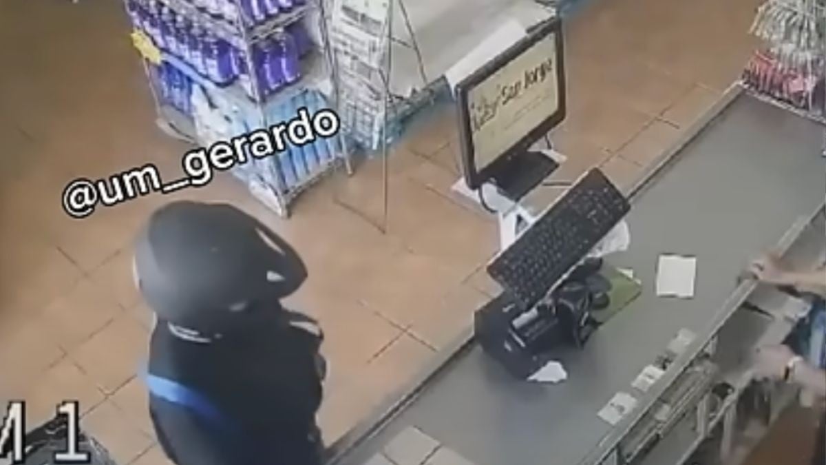 VIDEO ¡Héroe! Joven frustra asalto al aplicar ‘llave’ a ladrón en fraccionamiento Hidalgo