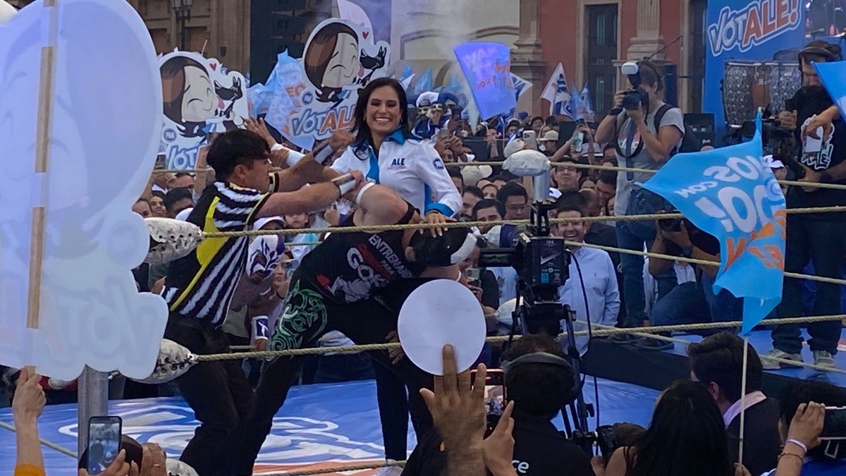 A dos de tres caídas y sin límite de tiempo, ¡Ale Gutiérrez derrota a los rudos!