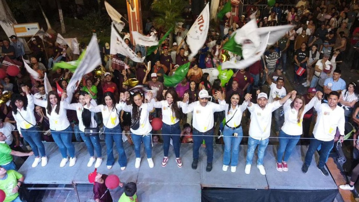 ¡Pánico en mitin! Disparan al aire durante cierre de campaña de candidata de Morena