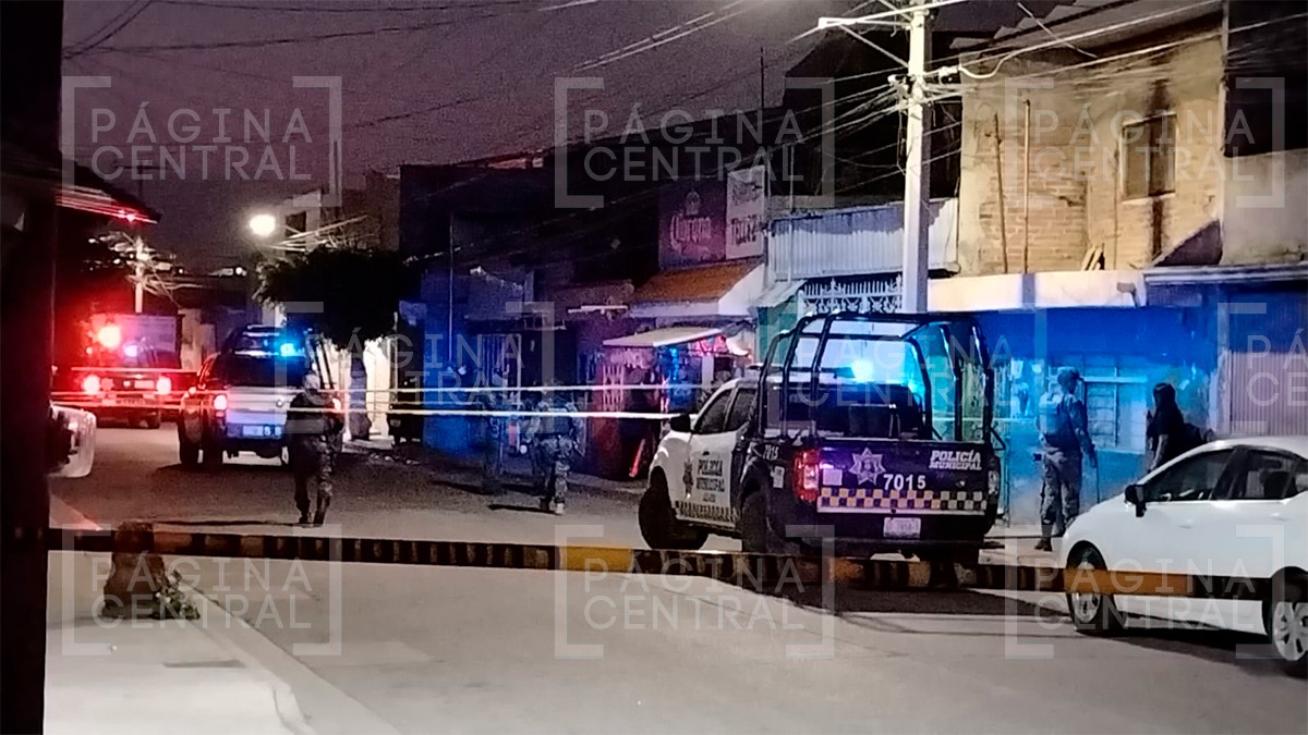 Atacan una tienda de abarrotes, un hombre perdió la vida y una mujer resultó lesionada