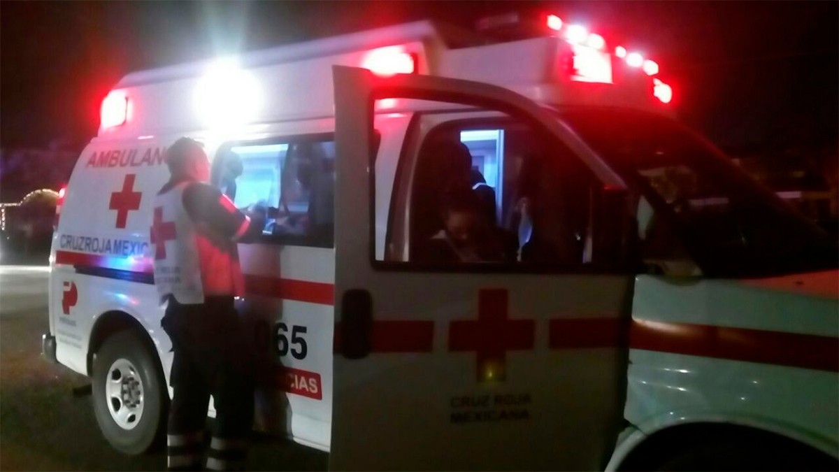 Joven discutió con su novia, golpeó una ventana y el vidrio roto le amputó el brazo