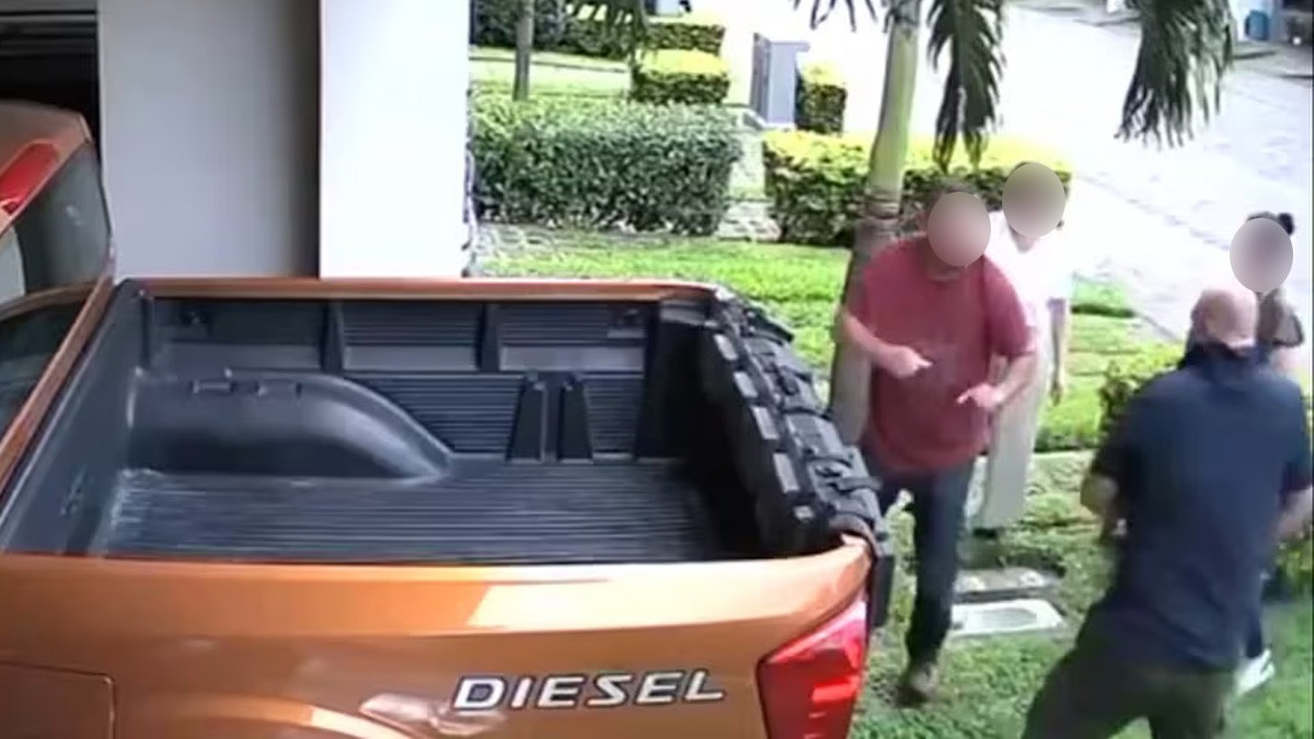 VIDEO Graban a vecinos pelear por una llave de paso y uno muere de 14 balazos