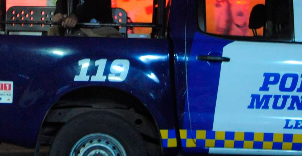 Detienen a policía en su día de descanso por alterar el orden público en La Escondida