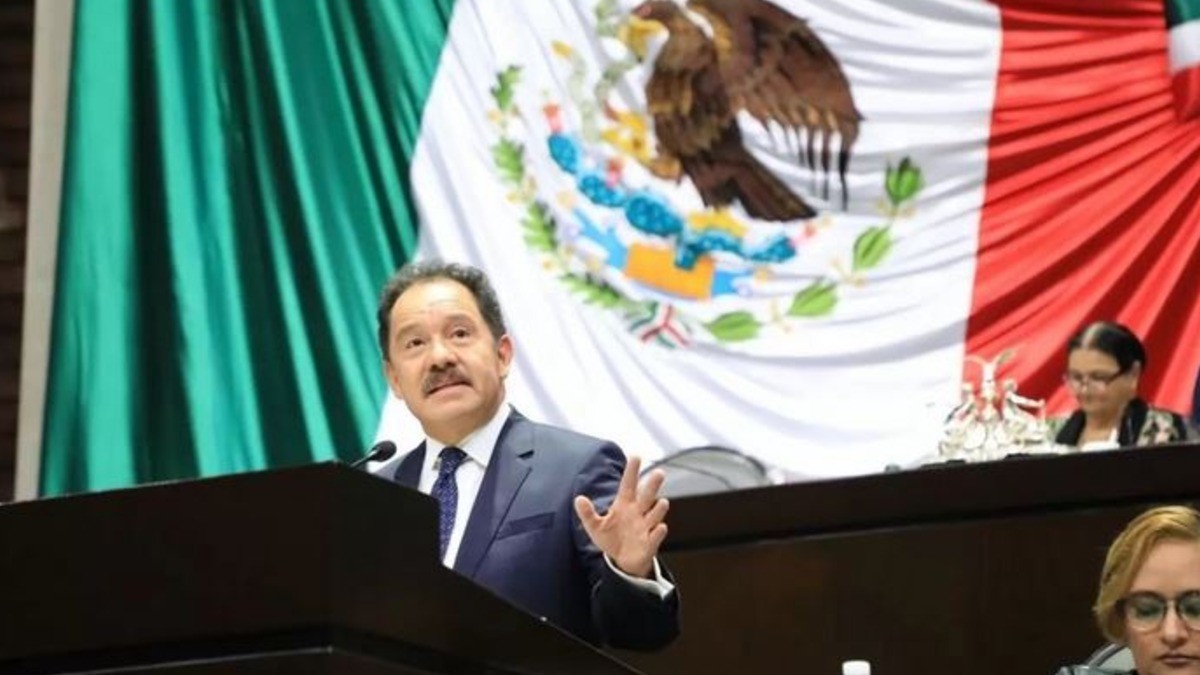 Va Morena por reforma al PJ y autónomos