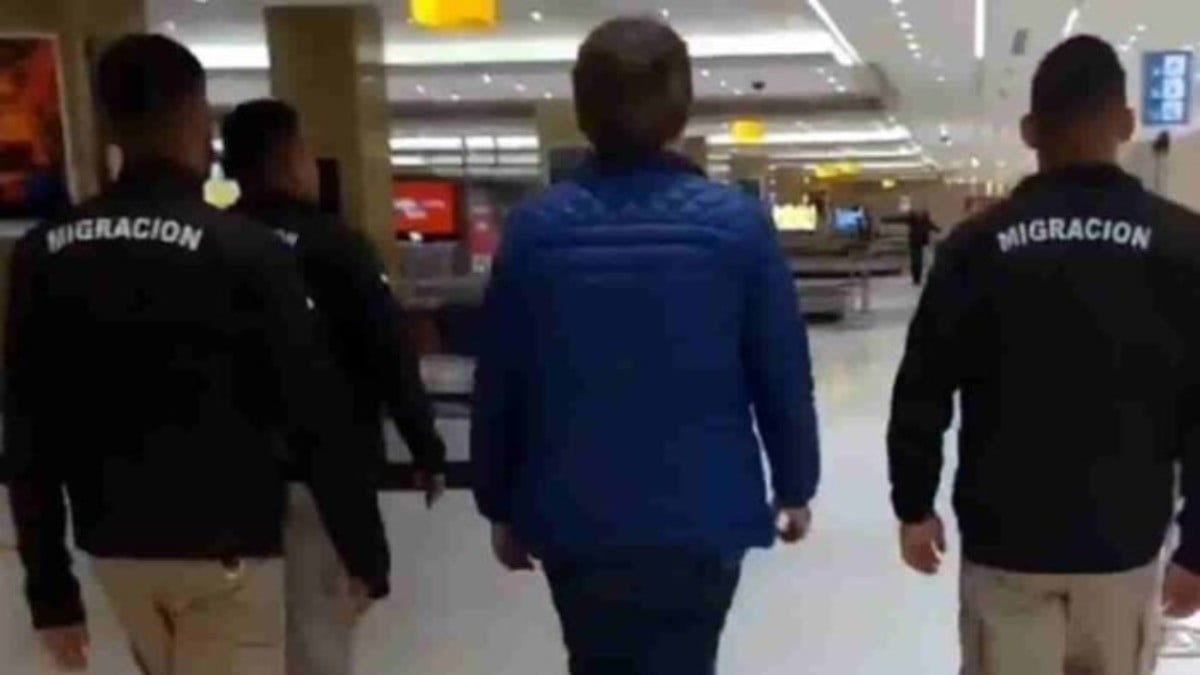 Envían a Paraguay a Carlos Ahumada