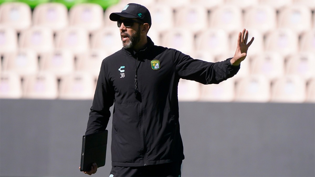 ¿Ahora sí se va? Jorge Bava, con oferta para dirigir a Nacional