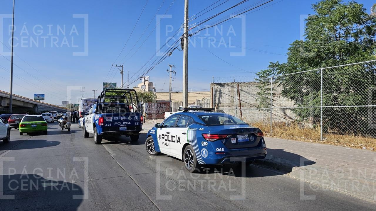 Adulto mayor iba en bicicleta por el Libramiento Morelos cuando camión urbano lo atropella