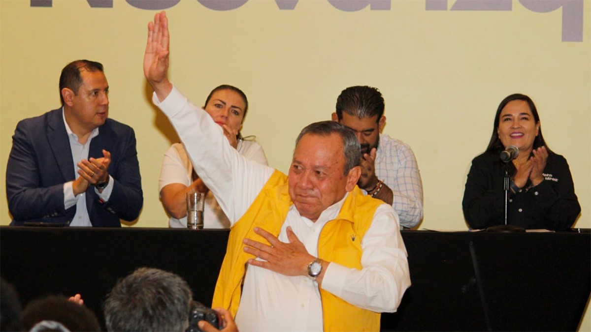 Cierra Zambrano ciclo: 'el PRD que construimos ya no existe'