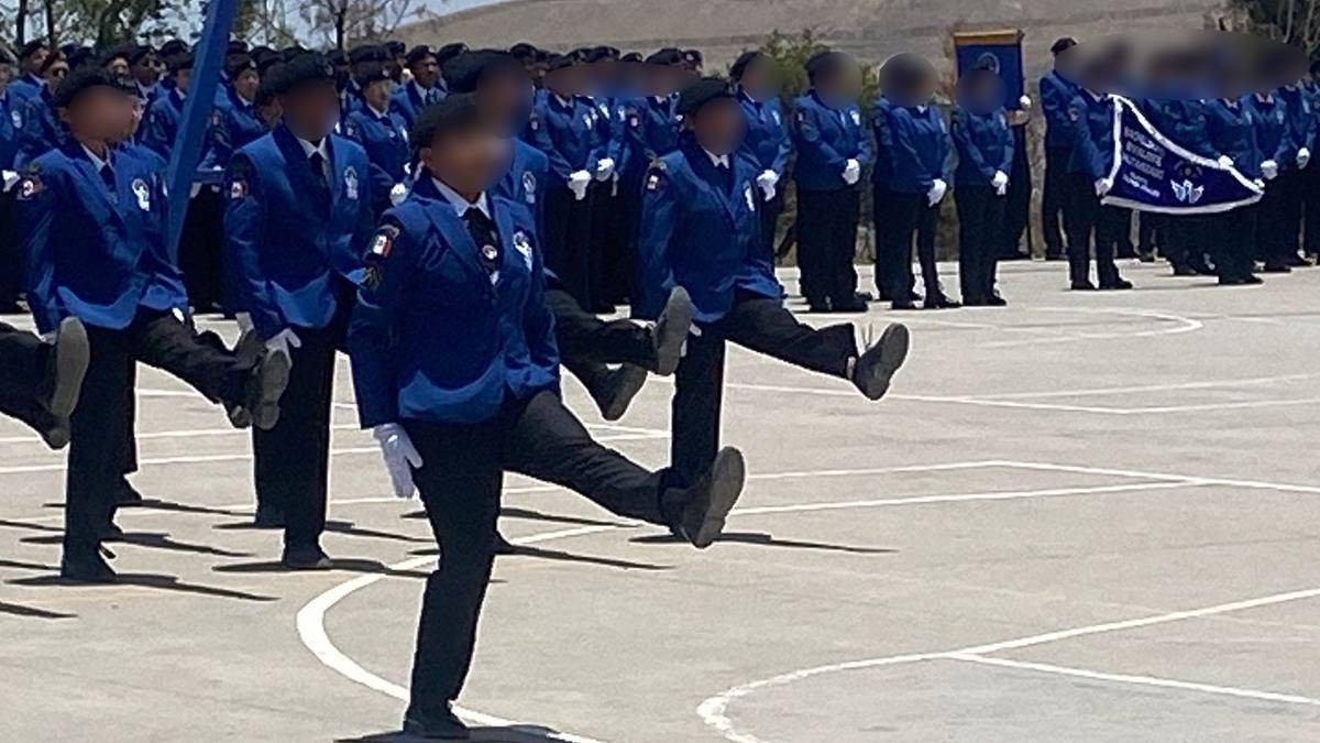 Preparatoria militarizada: solo 10% de los graduados elige carrera en seguridad
