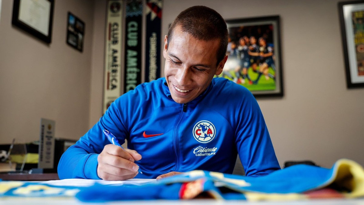 ¡Sorpresa! América presenta al ‘Jefecito’, pero lo tunden en redes