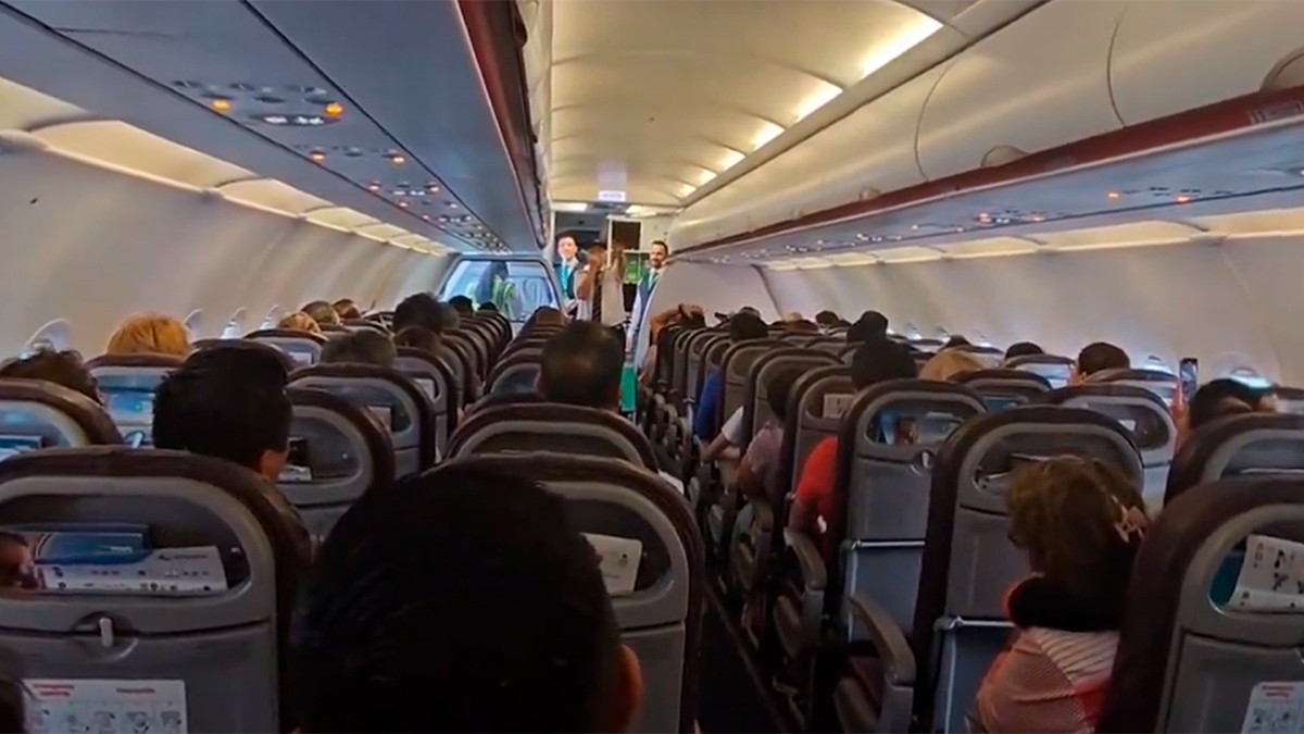 VIDEO Piloto de aerolínea mexicana se burla del AIFA durante un vuelo, lo llama ‘Chaifa’