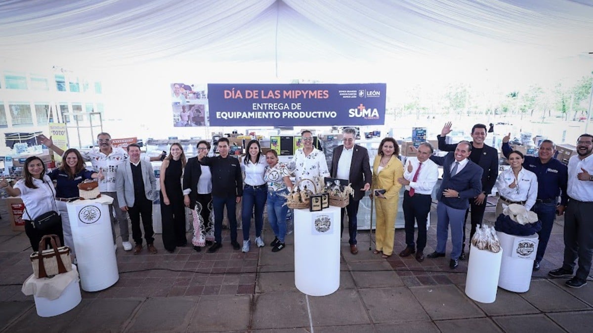 Apoya Ale Gutiérrez a emprendedores de León; el 70 % de los beneficiados son mujeres