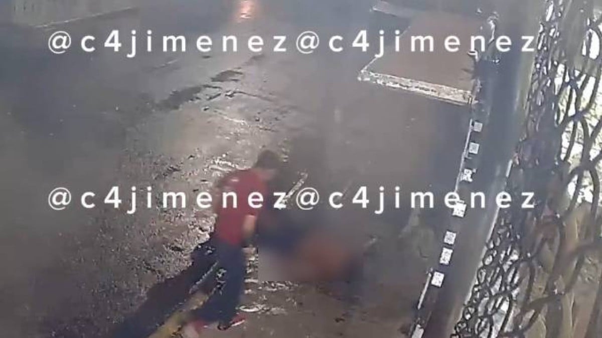 VIDEO “¡Dios mío!” Hombre huía luego de golpear a su esposa, se resbaló y cayó de azotea
