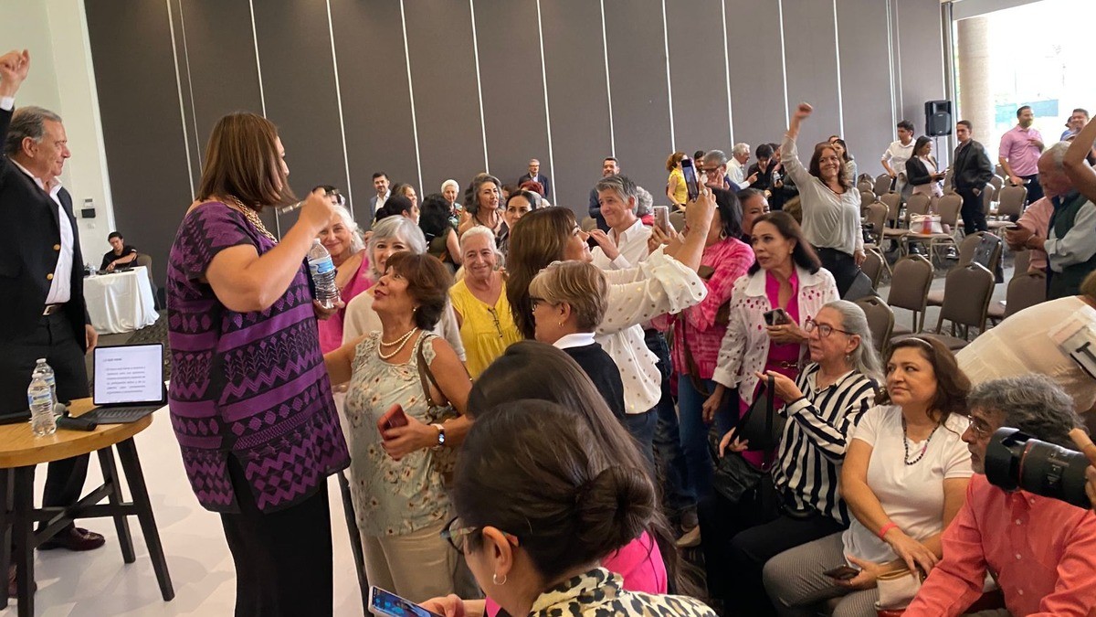 Dejar el odio y el miedo atrás, y luchar desde su trinchera, pide Xóchitl en Guanajuato