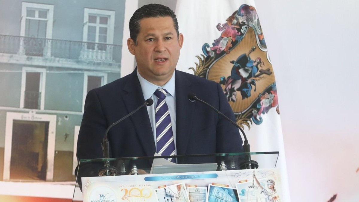 Diego Sinhue propone revisión y debate público sobre el futuro del Fidesseg