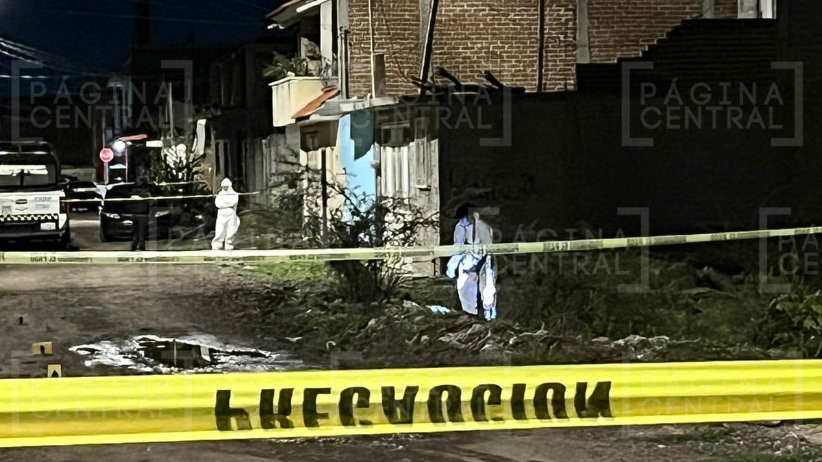 Reciben a balazos a policías, repelen agresión y abaten a uno en Santa Anita AC