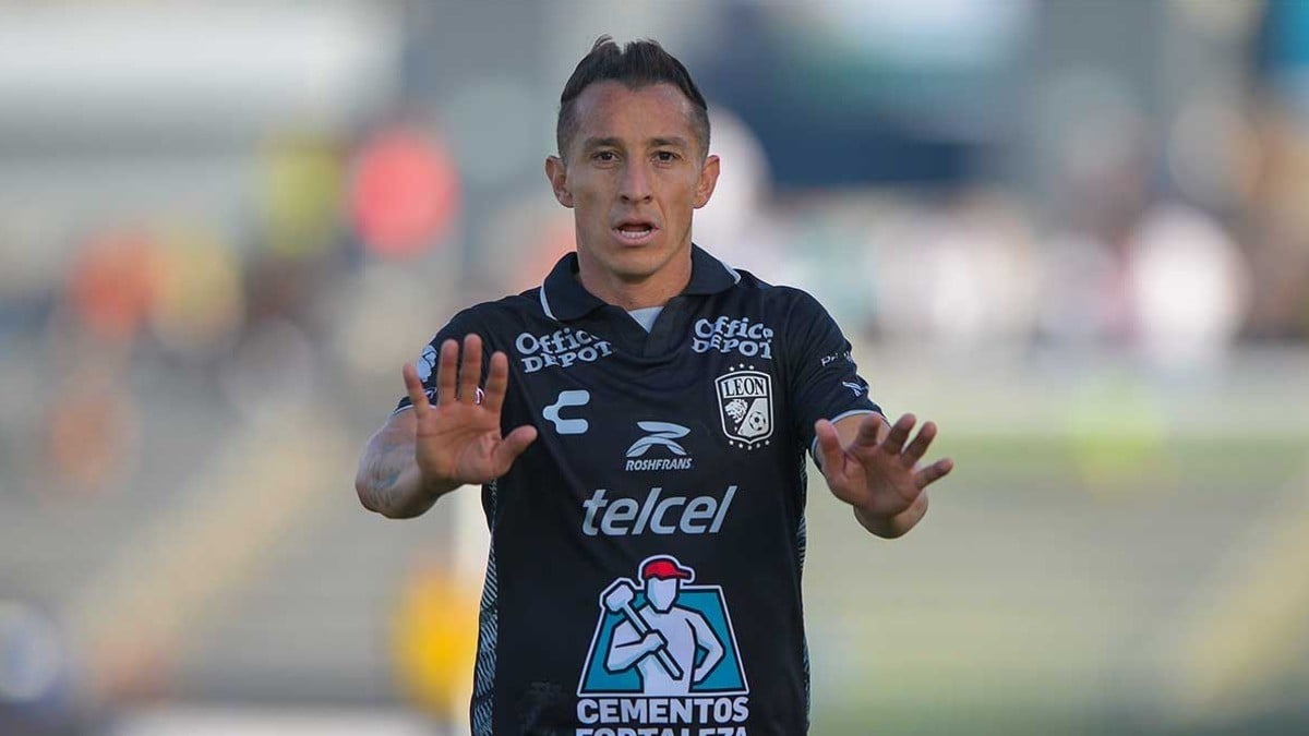 ¡No mejora! Andrés Guardado será baja este tiempo con León