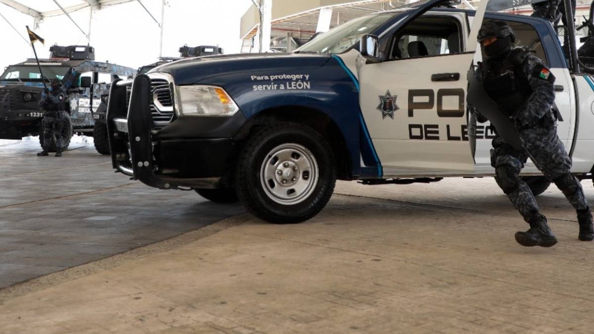 Blindan a León con camionetas y capacitación del Grupo Especial Táctico