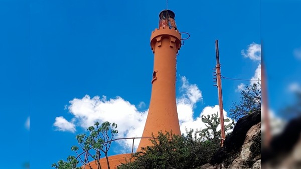 Embellecen el faro ornamental de Guanajuato para la apertura de la Presa de la Olla