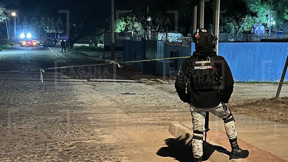 Hallan cuerpo calcinado dentro de auto en llamas en la comunidad La Reserva